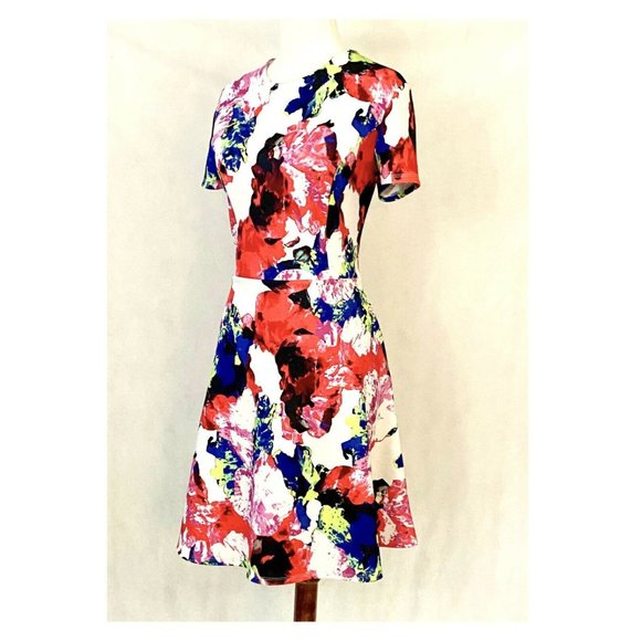 Milly Rosabella Floral Scuba Knit Short Sleeve Skater Dress Size 10 - Picture 4 of 8
